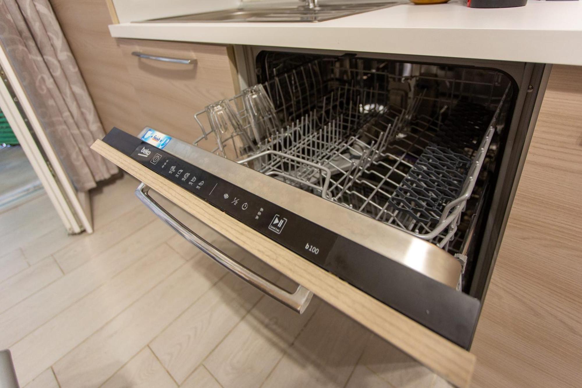 Apartment Crescenzago#34, Vicino Metro M2 E Ospedale San Raffaele Mailand